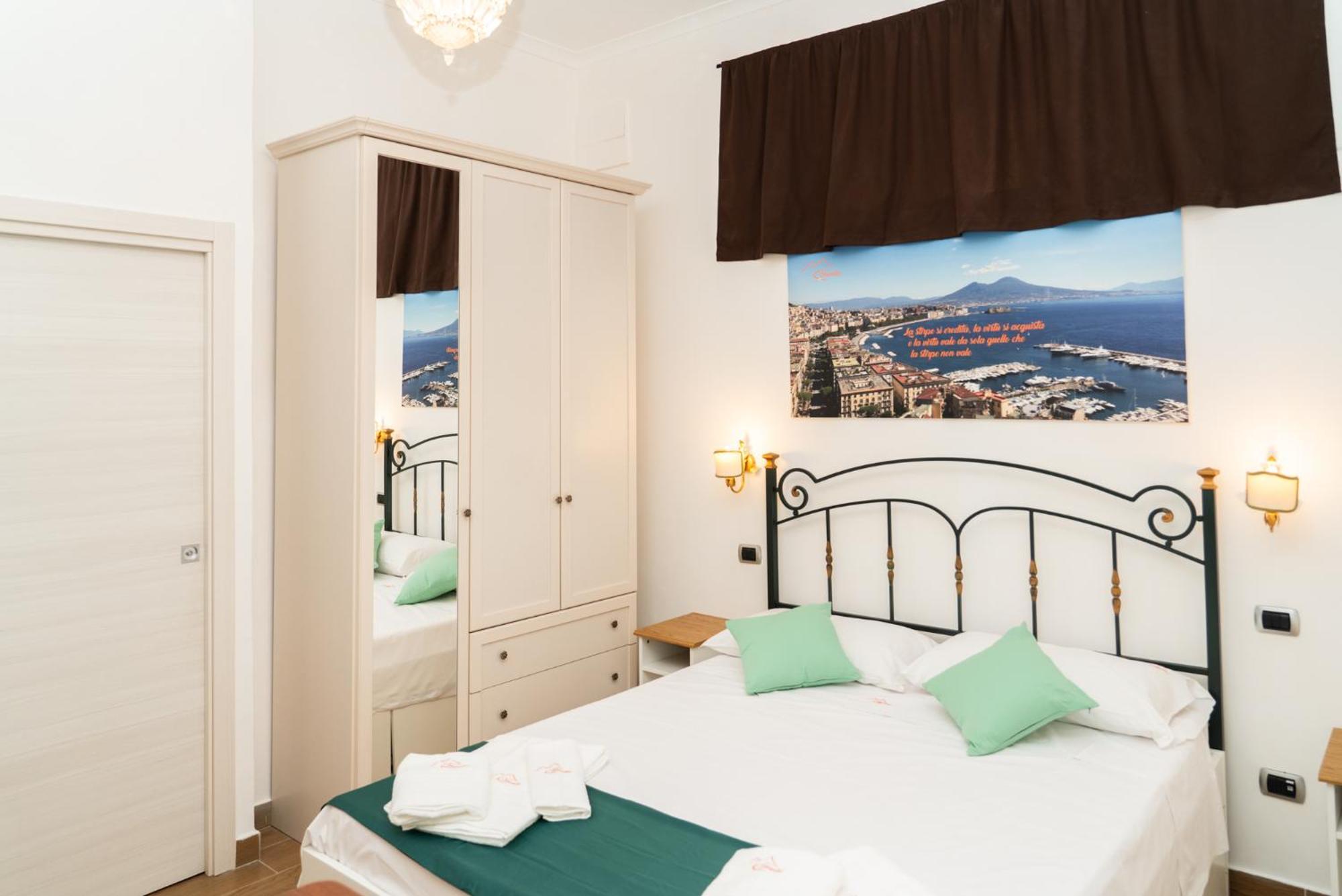 Suite Cervantes Nápoles Exterior foto