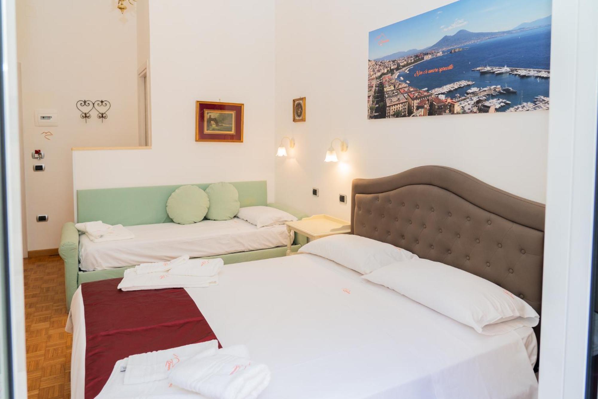 Suite Cervantes Nápoles Exterior foto